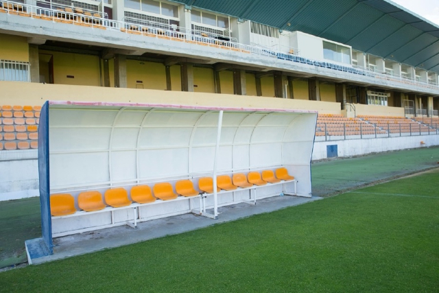 images/dugout_football.jpg